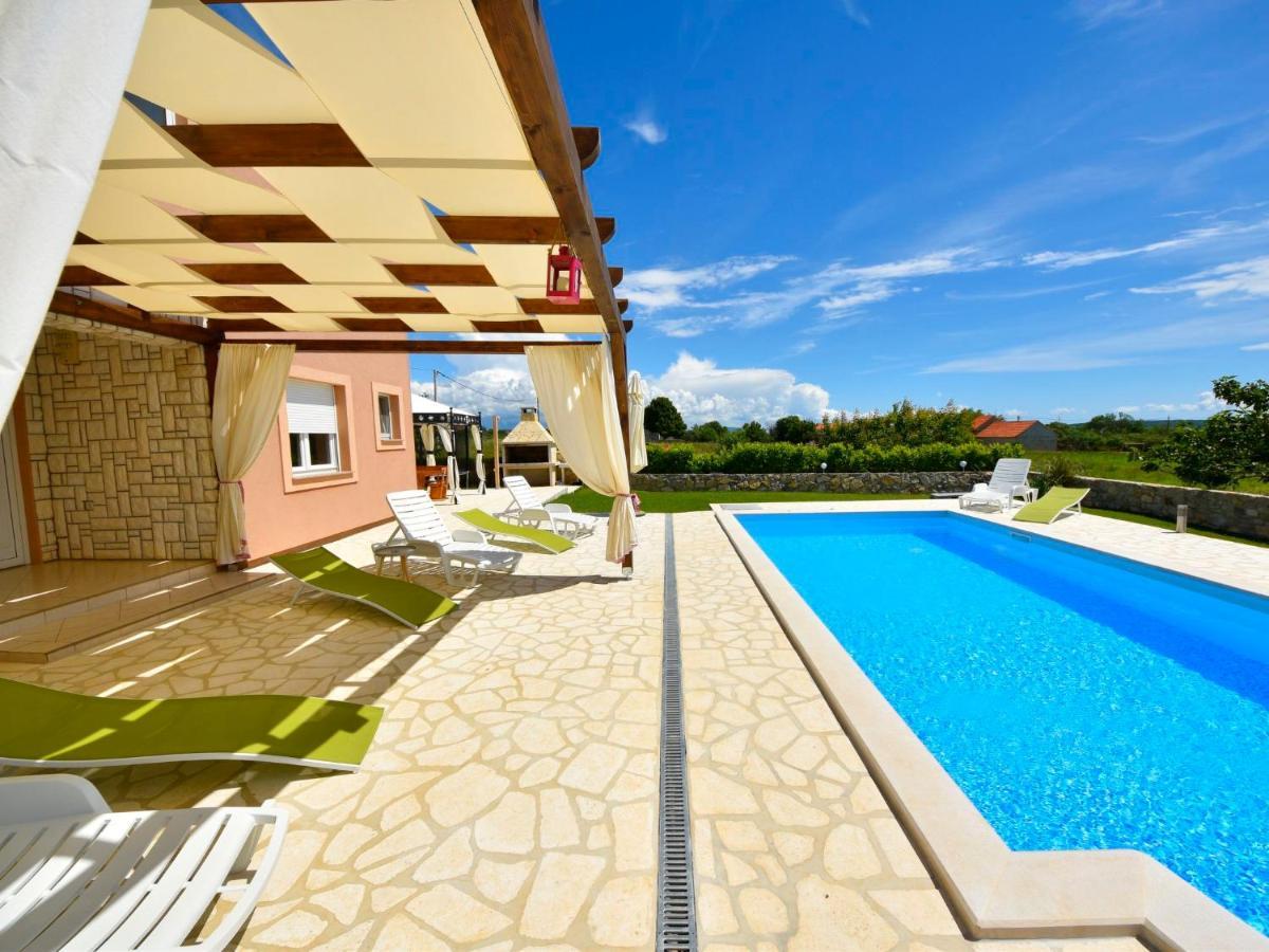 Holiday Home Frane By Interhome Lisane Tinjske Eksteriør billede