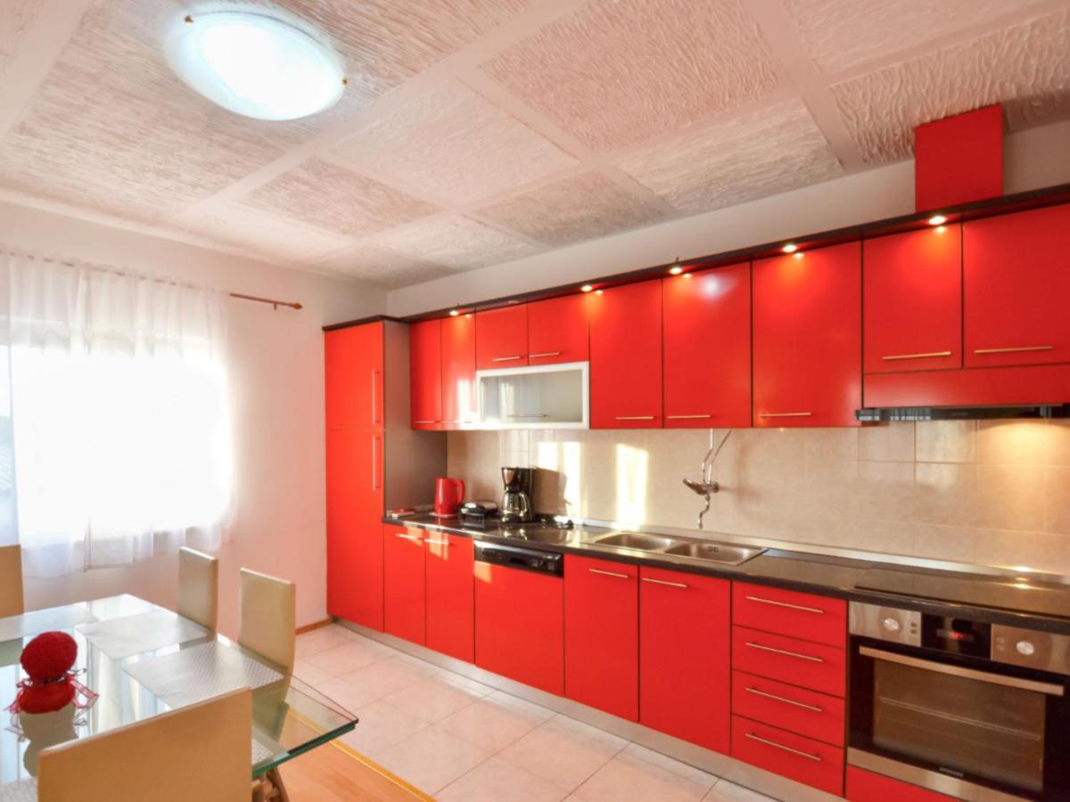 Holiday Home Frane By Interhome Lisane Tinjske Eksteriør billede